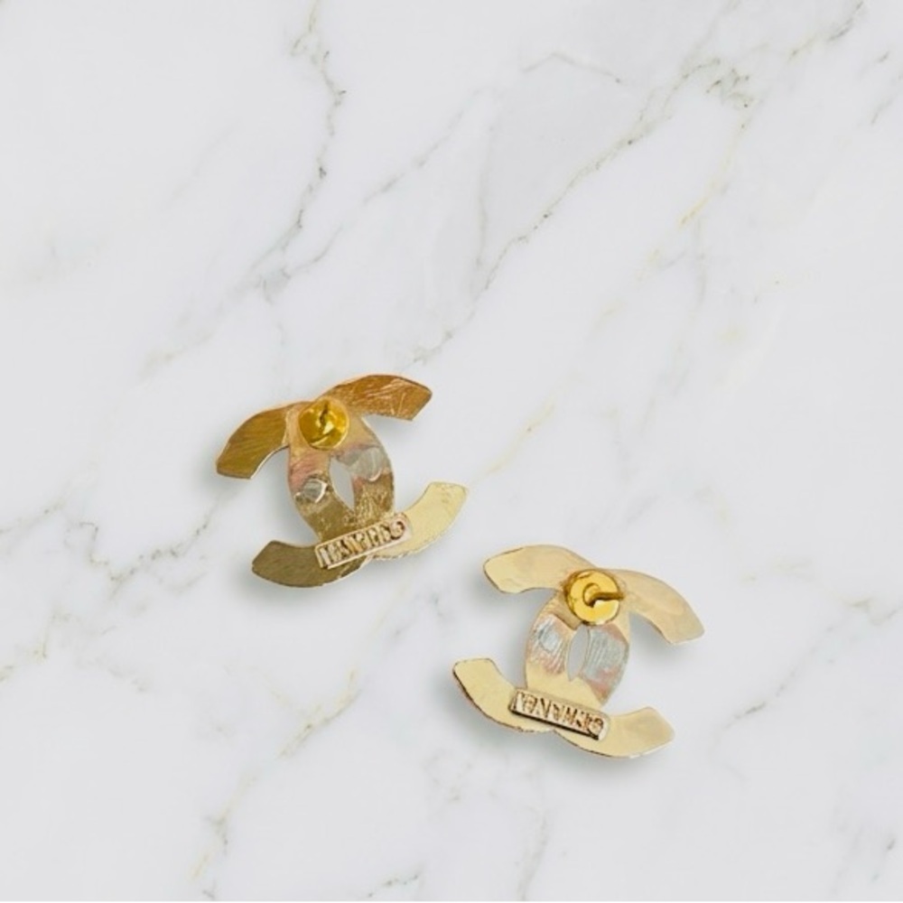 Luxury Gold Quilted/Rhinestone Upcycled Button Earrings 18mm - Picture 2 of 2